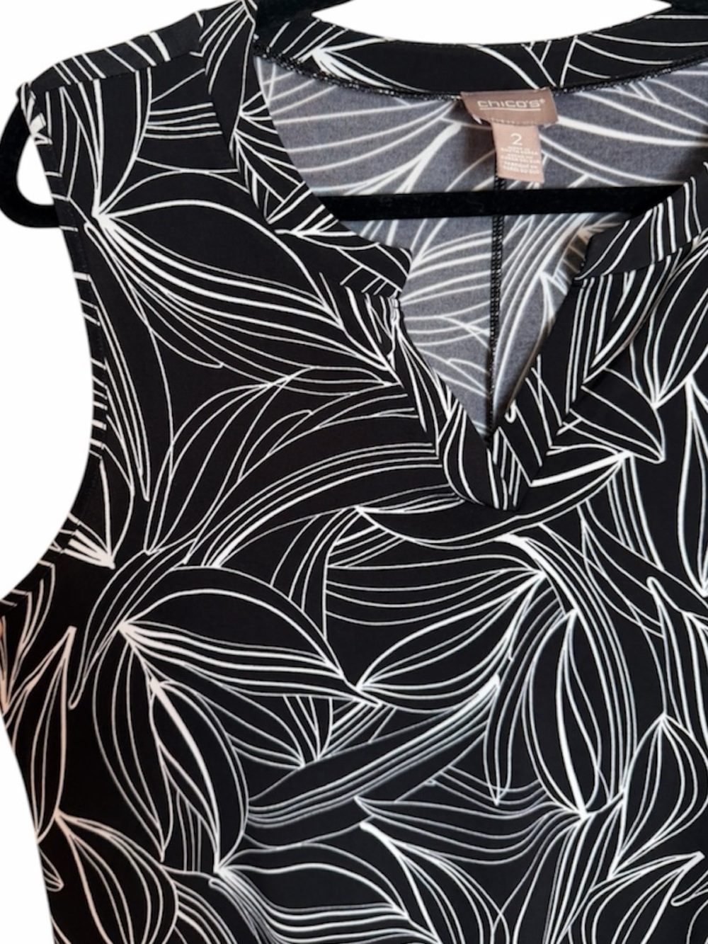 Chico's Black White Leaf Print Sleeveless V Neck A line Dress. Size Large. - Picture 3 of 6